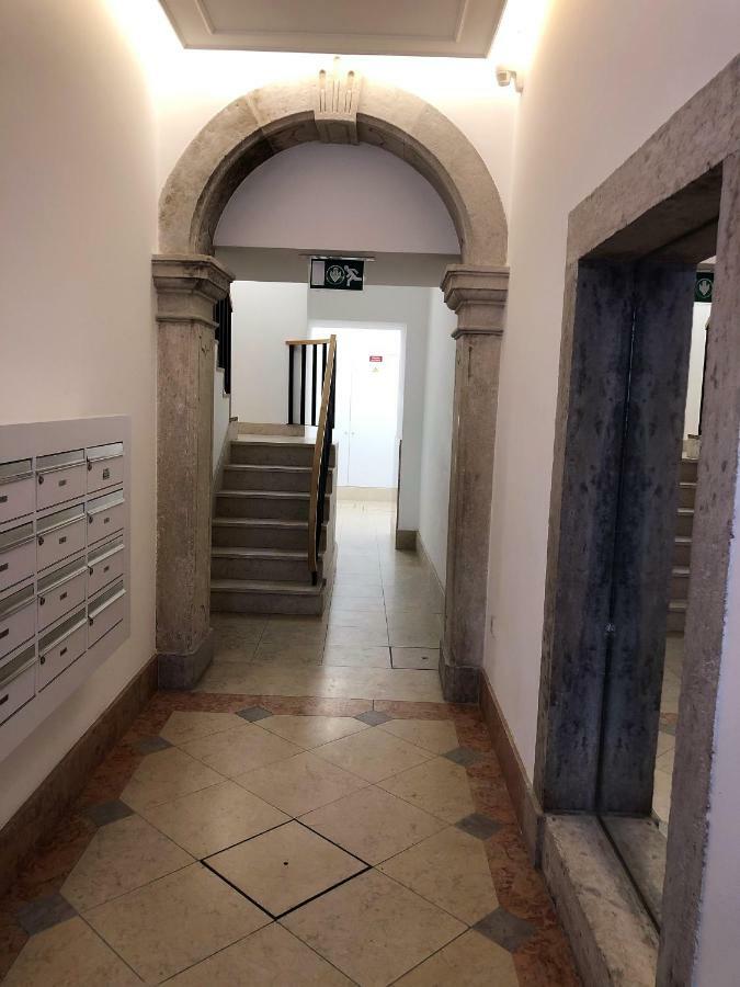 Pico Da Bica Apartment Lisbon Luaran gambar